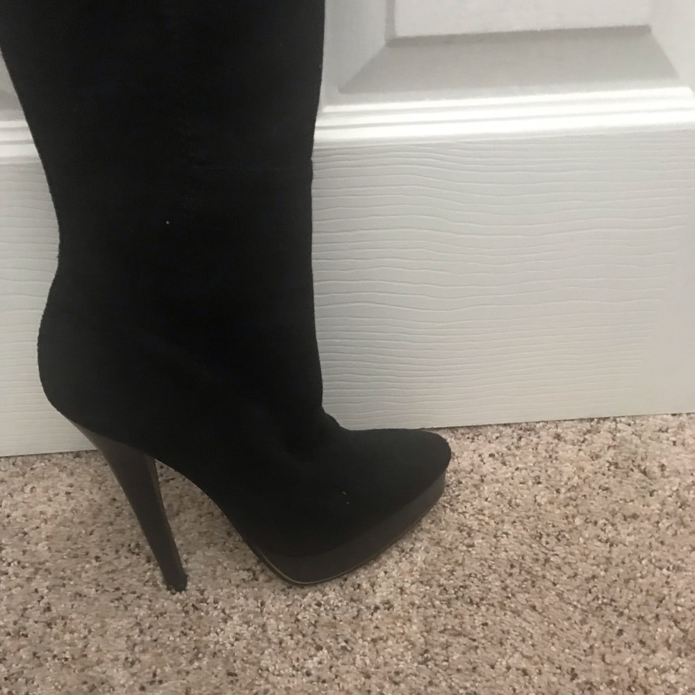 CLEAR OUT SALE! Bebe Daniela boots size 5
